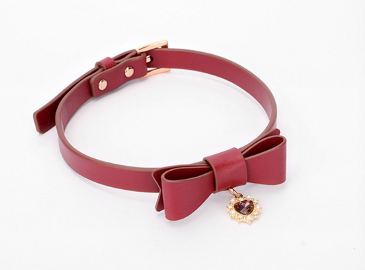 a red leather collar choker for women